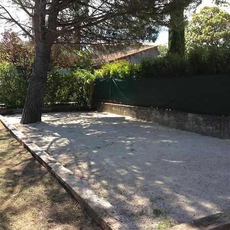 Le Petit Manoir Logis Otel Les Angles  Dış mekan fotoğraf